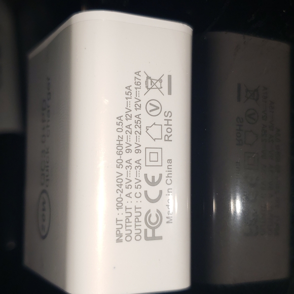 20w Quick Charger Dual Usb-c ✅ and USB. *NO CABLE included* - Picture 7 of 7